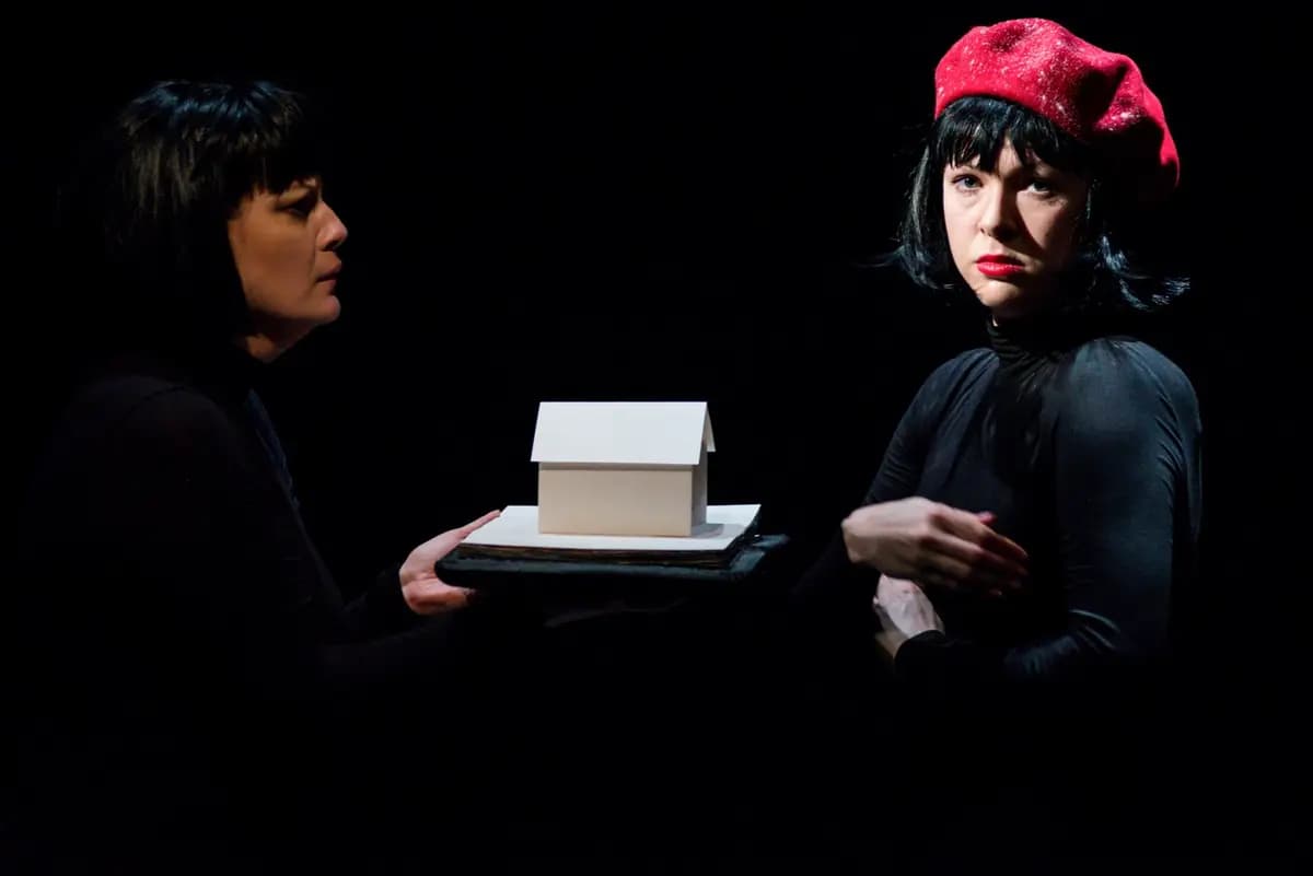 Красная шапка (Театр на Таганке)