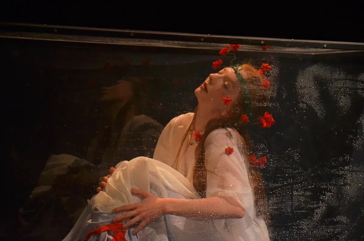 Островский. Игра в куклы (Дом актёра)