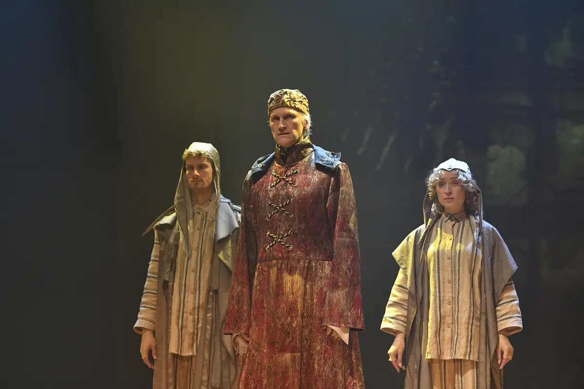 Буря (Русский драматический театр)