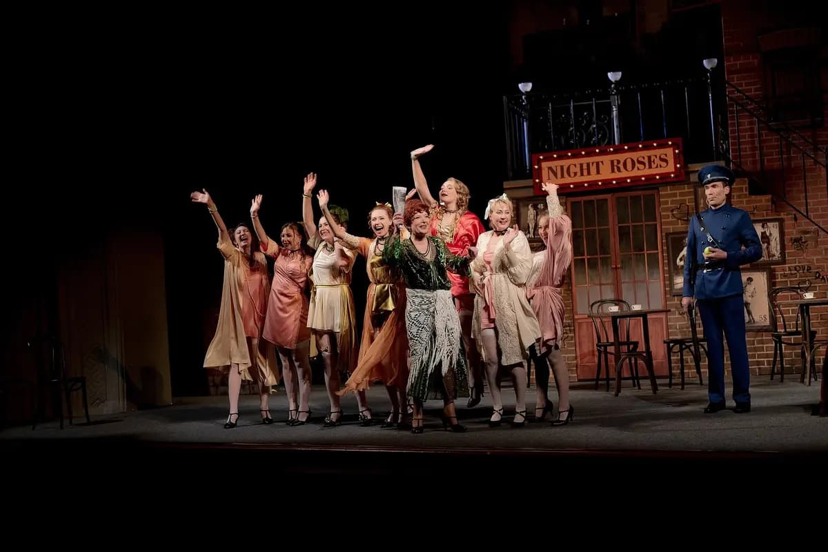 Леди на день (Русский драматический театр)