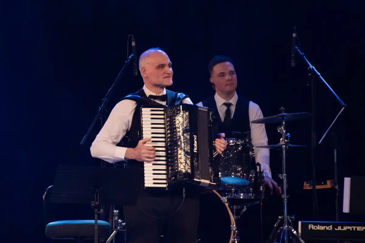 Манго-экспресс (Филармония им. Шнитке)