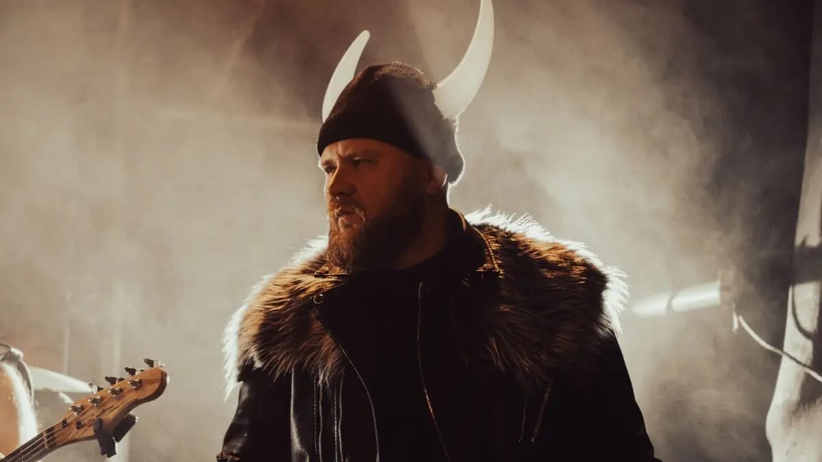 Огненный топор (Ласточка)