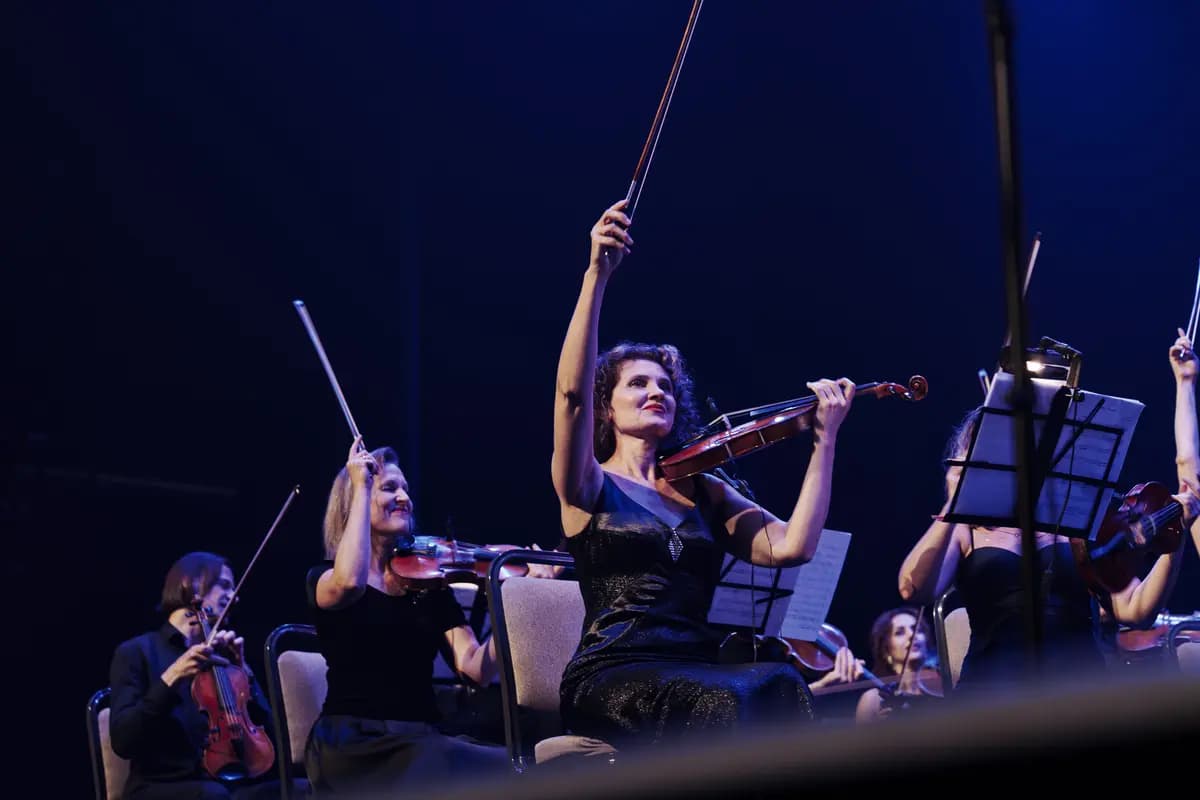 Red Orchestra. Хиты Поля Мориа и Эннио Морриконе с оркестром (ДК железнодорожников)