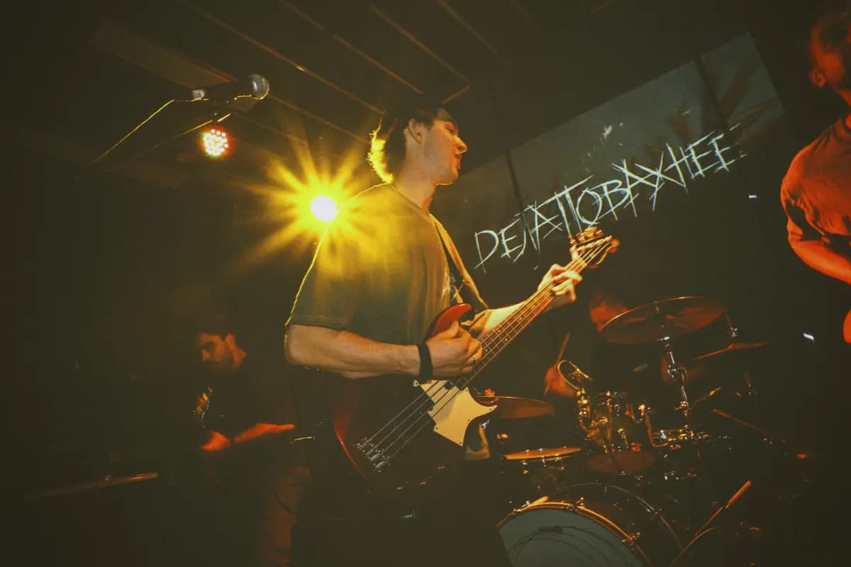 Дела поважнее (Sgt. Pepper’s Bar)