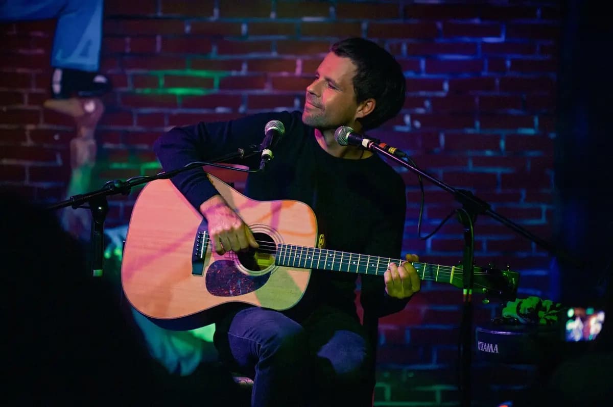 Алексей Вдовин (Rhythm & Blues Cafe)