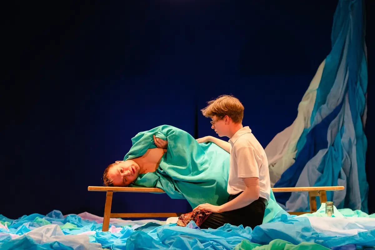 Жизнь проходит прекрасно (Дом актёра)