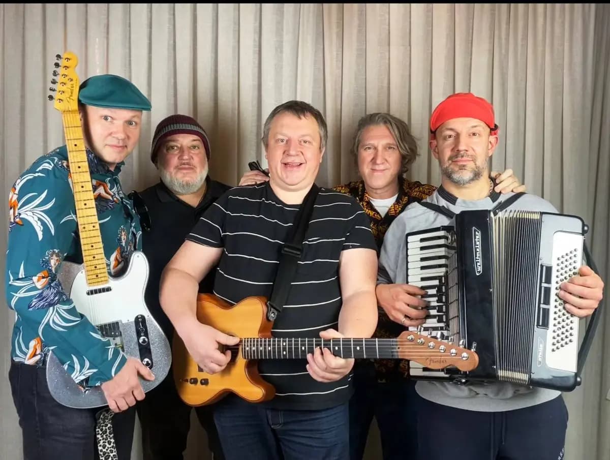 Пузо и виртуозы Ленинграда (Douglas)