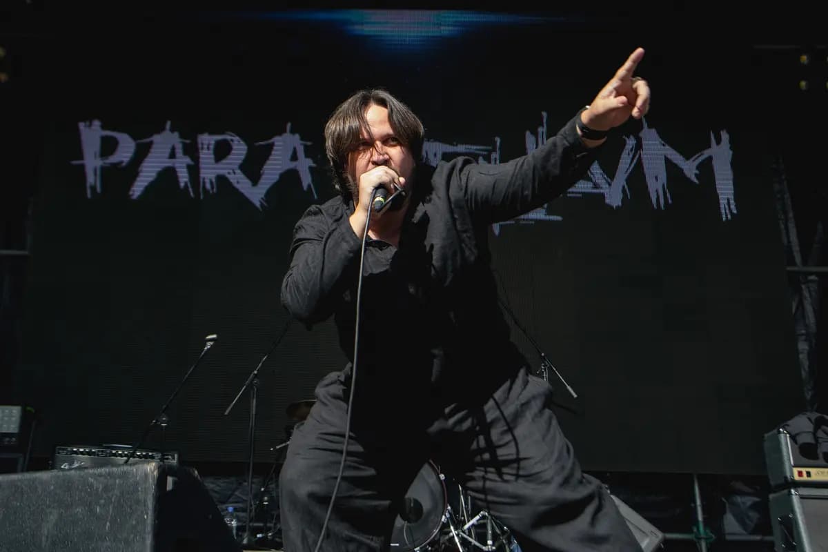 Para Bellvm, Чёрная птица, Telewelle (Сердце)