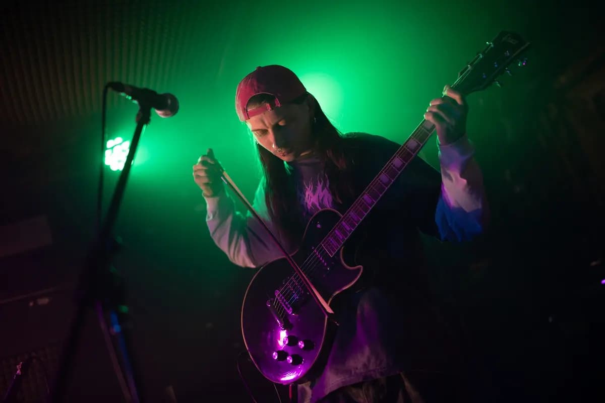 Gigrøma w Varhara, Dører (Цоколь 2.0)