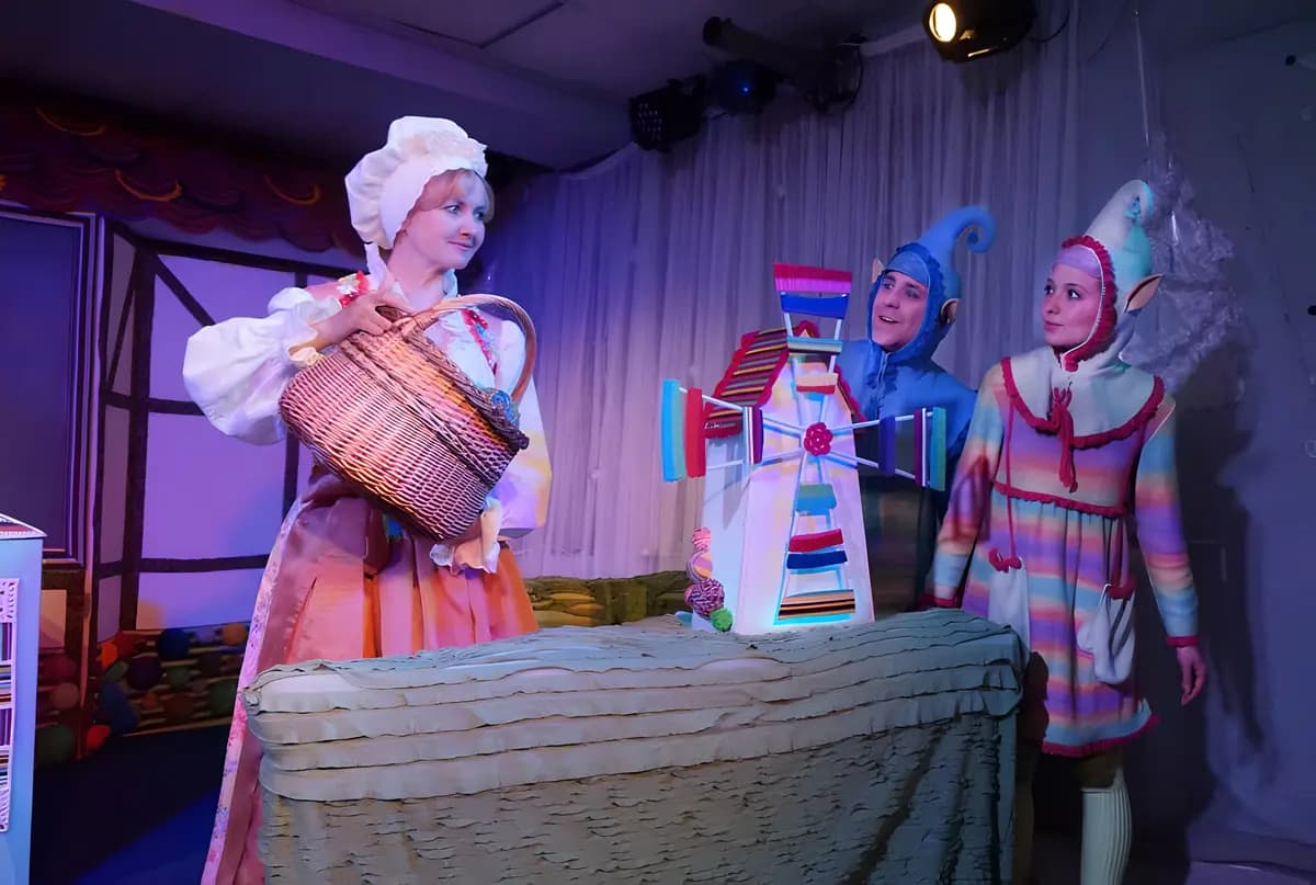 Frau Holle, или Госпожа Метелица (Екатеринбургский театр кукол)