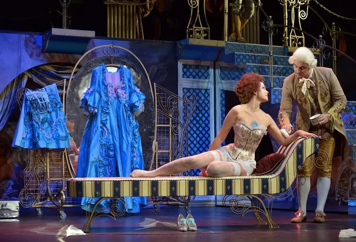 Опасные связи (Театр им. Моссовета)