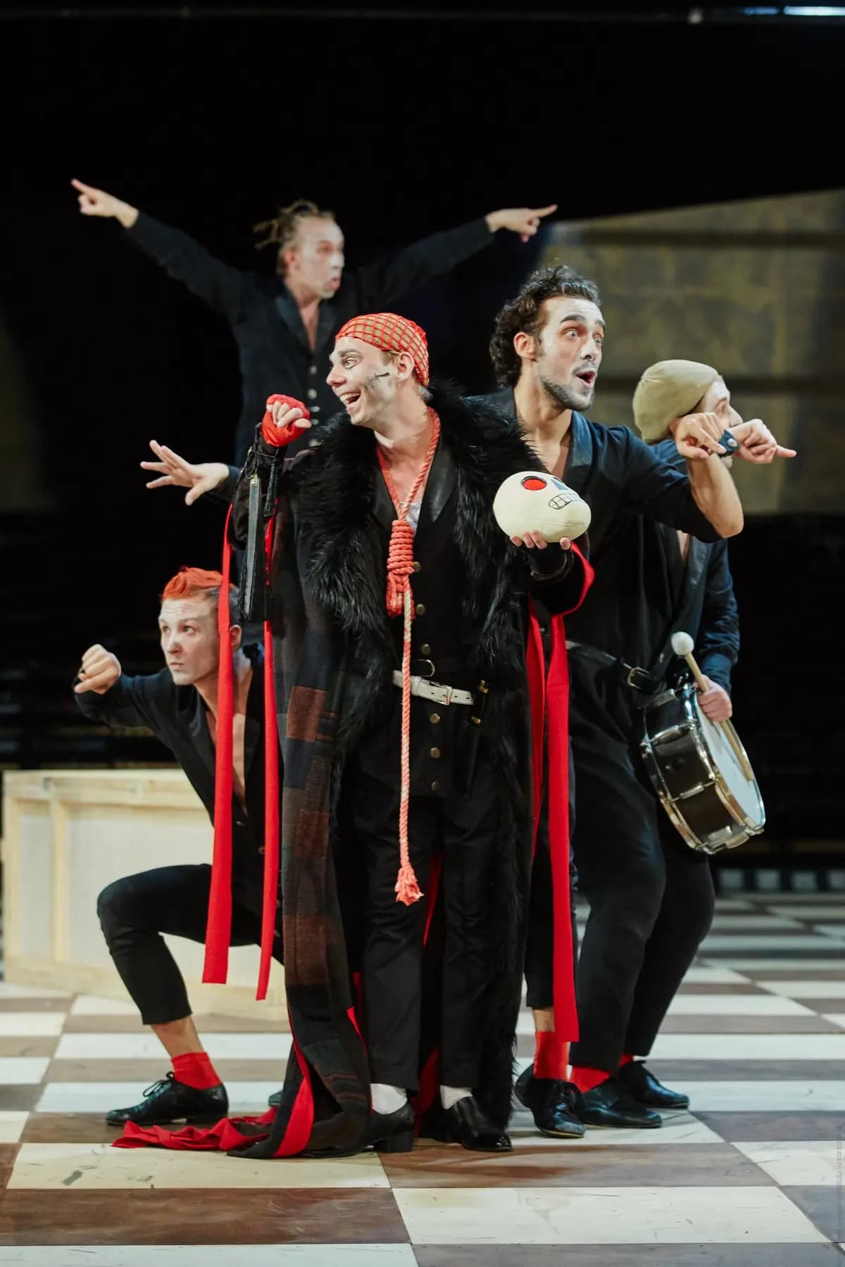 Розенкранц и Гильденстерн мертвы (Глобус)