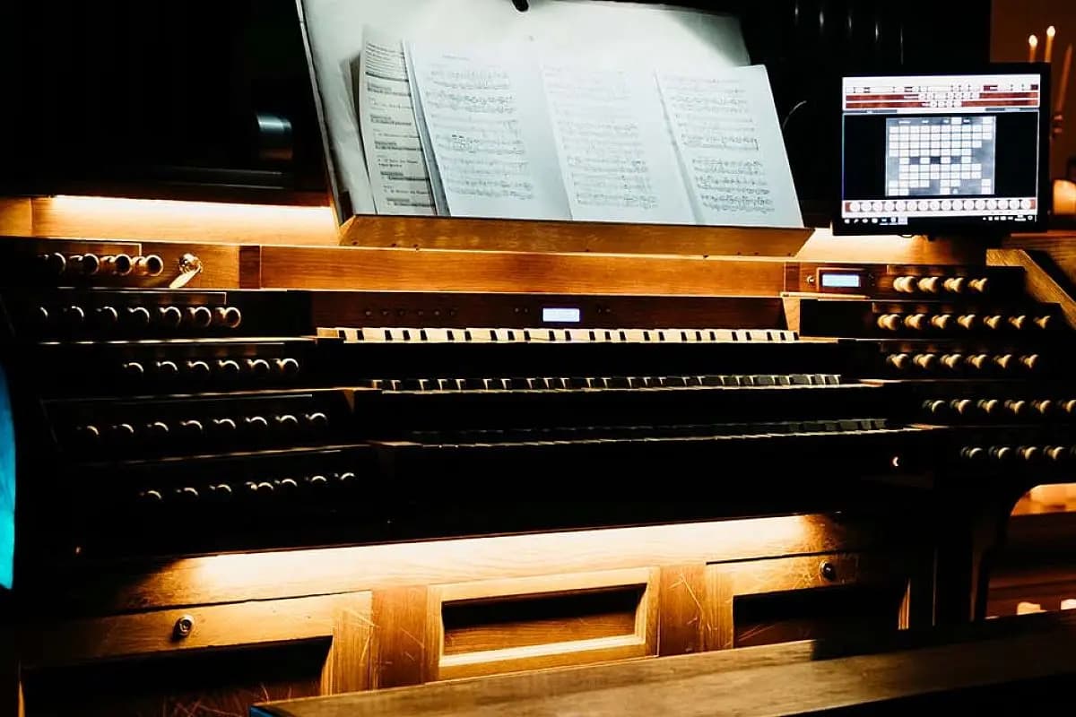 Концерт при свечах. Вселенная Ханса Циммера. Universe. Армянский дудук, орган, рояль (Кафедральный собор Святых Петра и Павла)