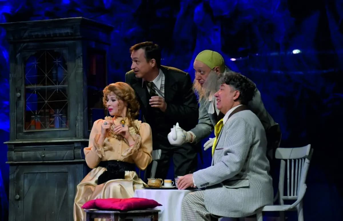 Вишневый сад (Театр им. Ермолаевой)