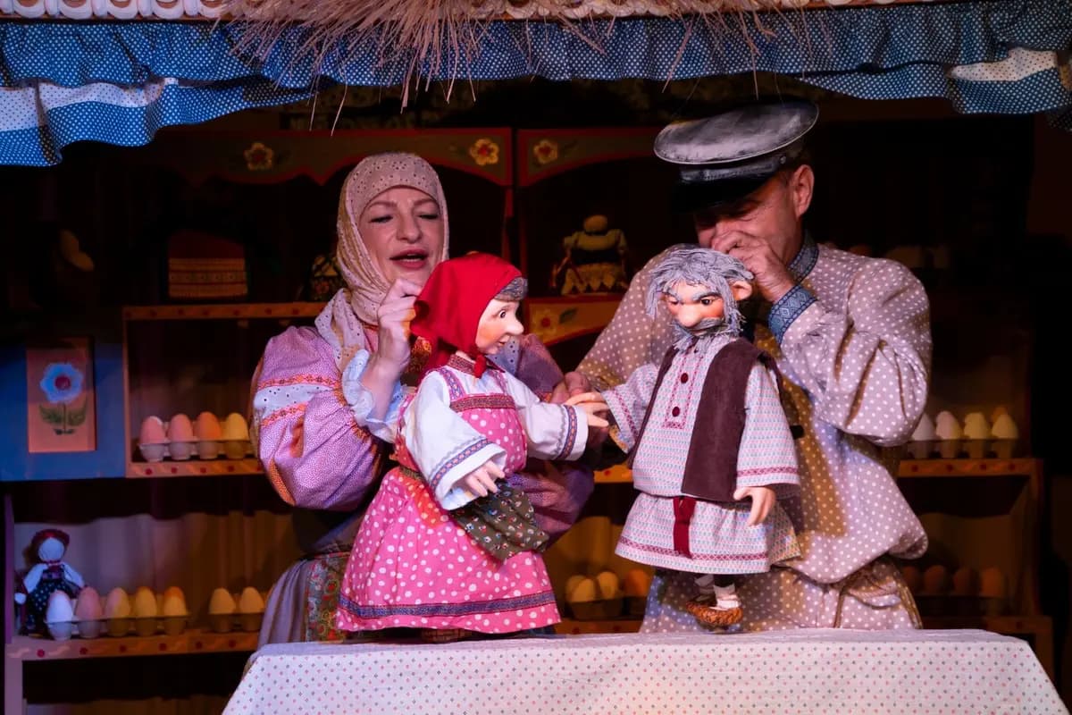 Курочка Ряба (Театр кукол)