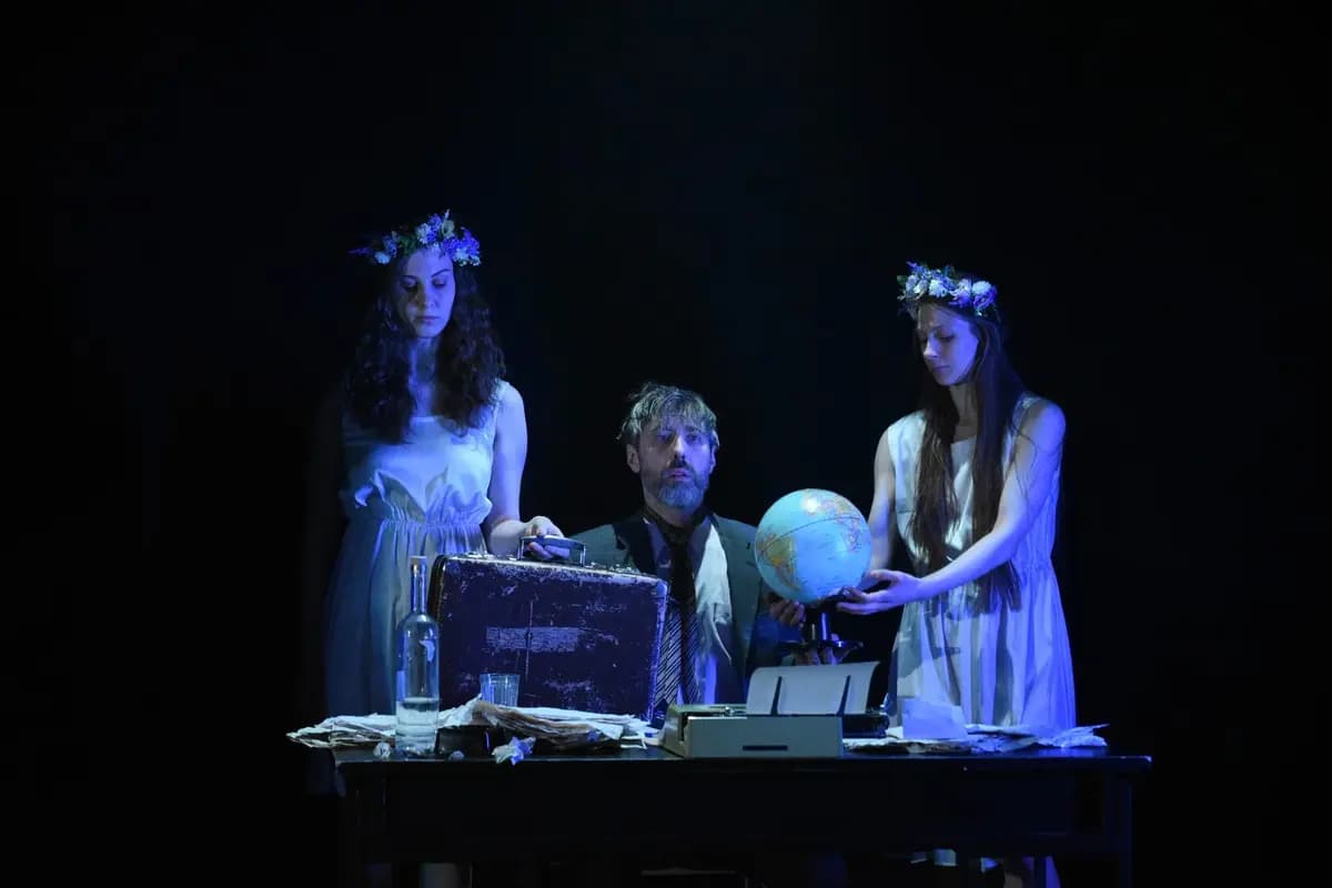 Дом окнами… (Мастерская)