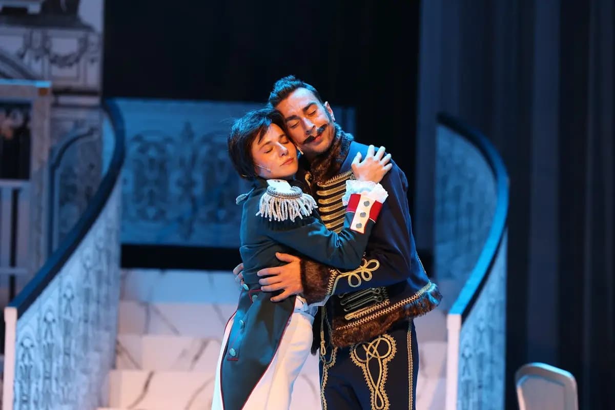 Гусарская баллада (Театр Российской армии)