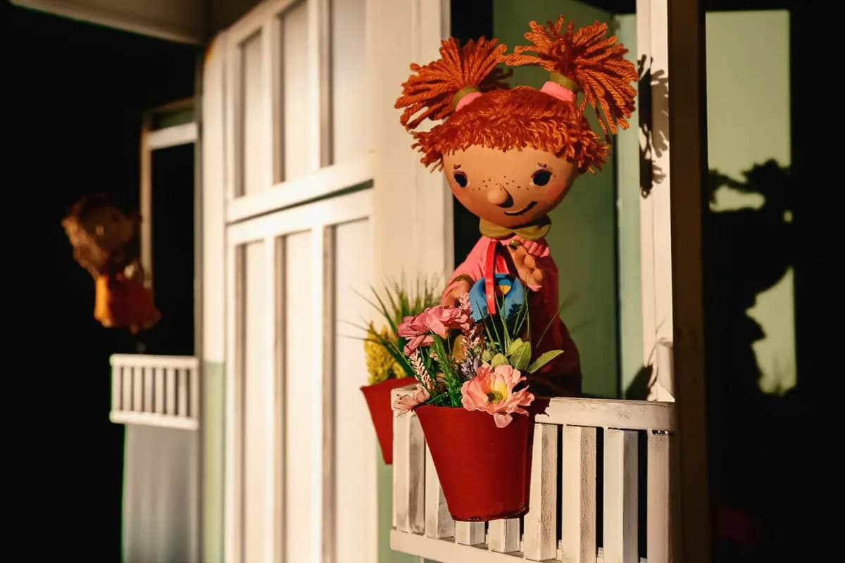 Лёлишна из третьего подъезда (Театр кукол)