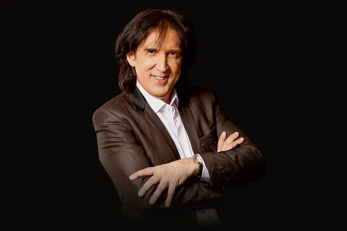 Кай Метов (Дворец молодёжи)