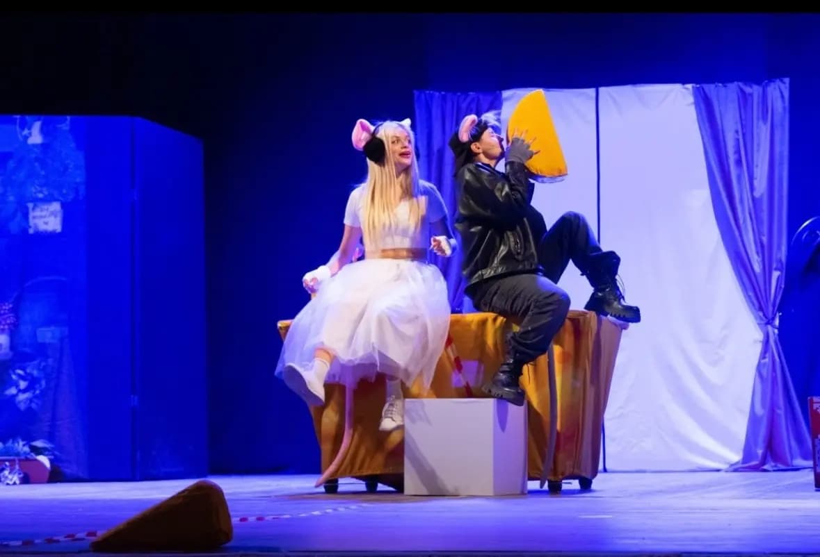 Все мыши любят сыр (ДК железнодорожников)