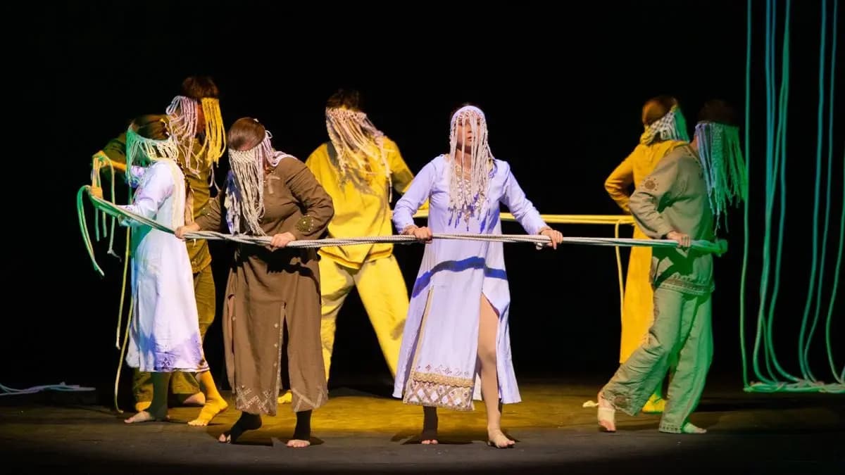 Йӱксалче / Песни небесной птицы (Арлекин)