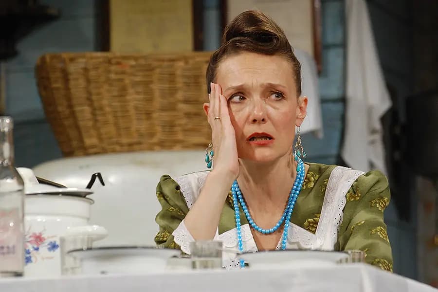 Семейный портрет с посторонним (Театр им. Качалова)