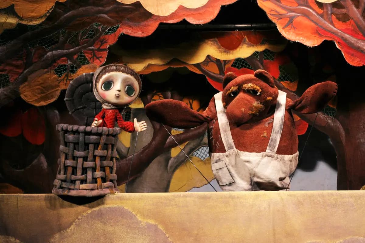 Машенька и медведь (Театр кукол)