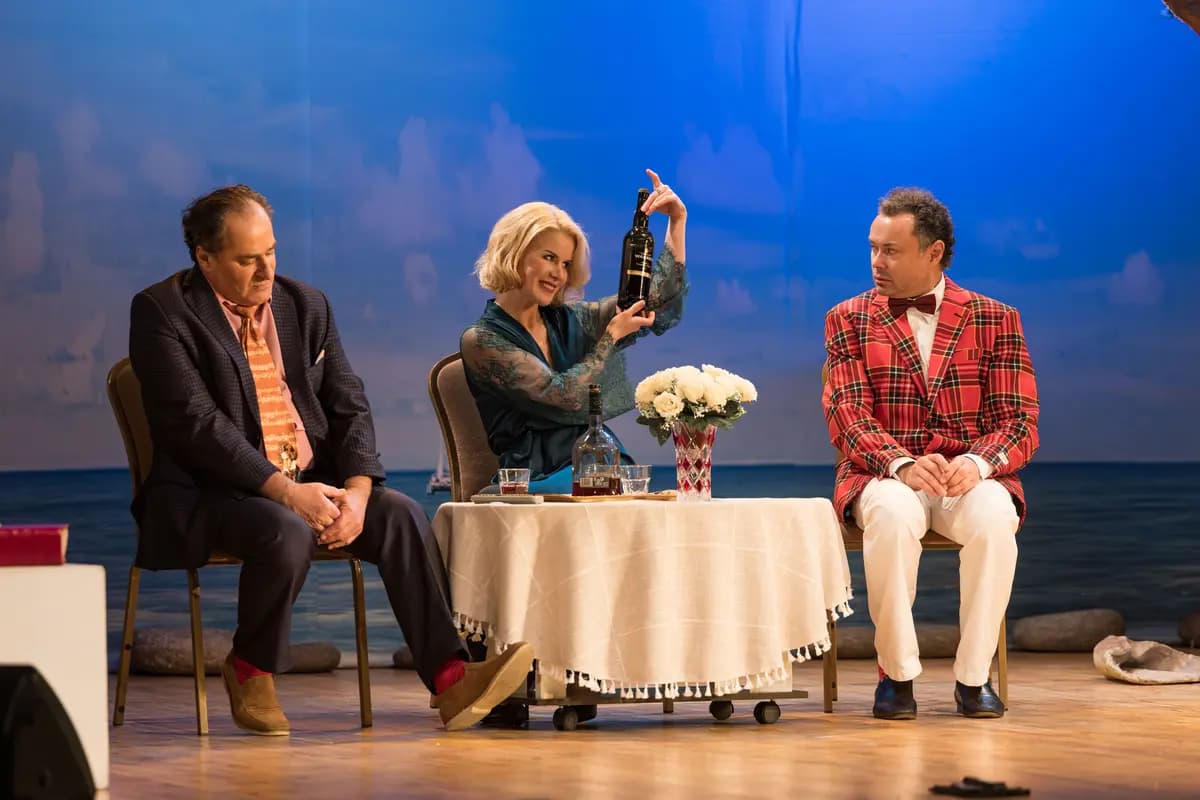 Потрясающая женщина, или Любовь по-итальянски (ДК им. Зуева)