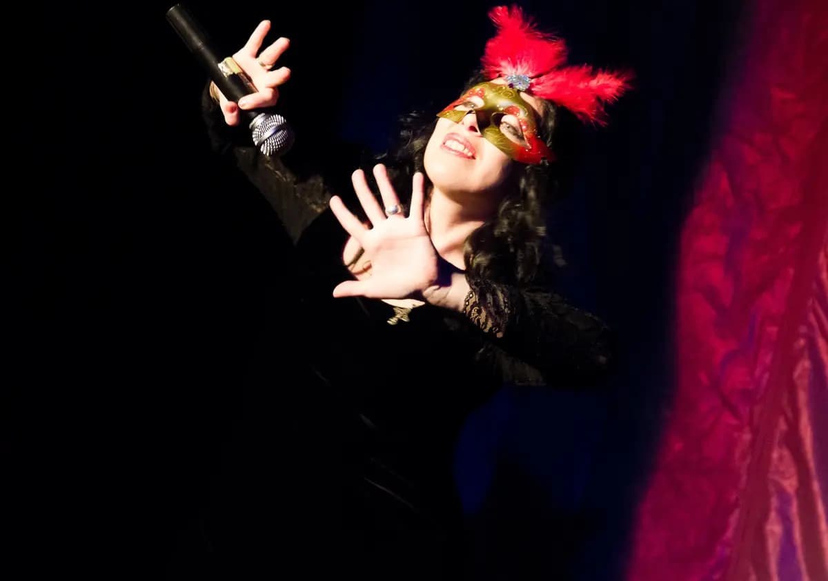 От Далилы до Сильвы (За нарисованным очагом)