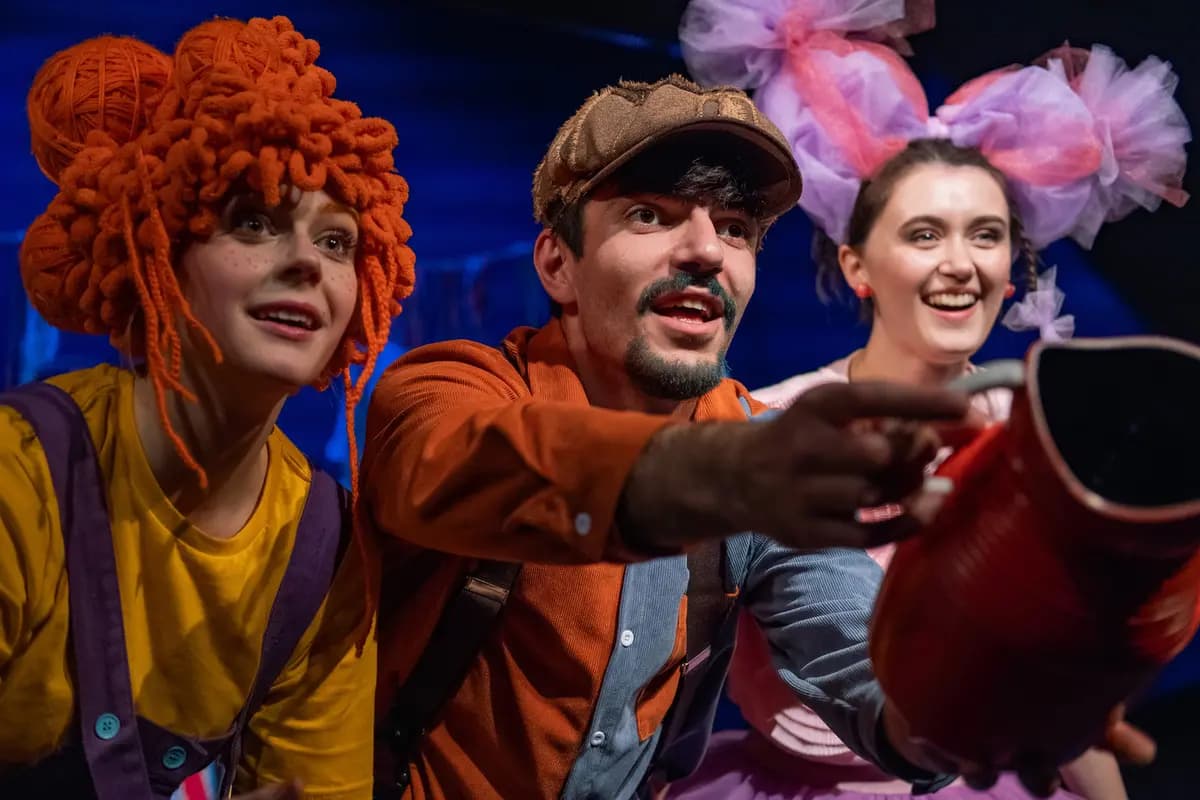 Вверхтормашками (Драматический лицейский театр)