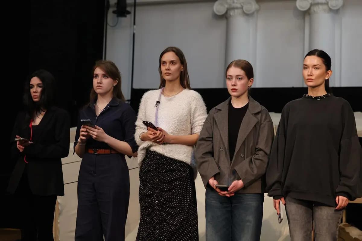 Ненаглядная сторона (Ленком Марка Захарова)