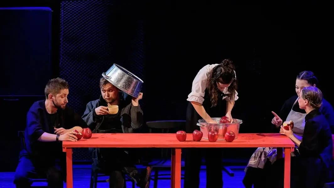 Мать (Молодёжный театр «Драма»)