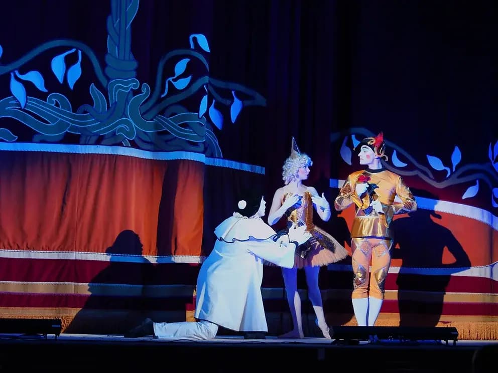 Паяцы (Театр оперы и балета им. Яушева)