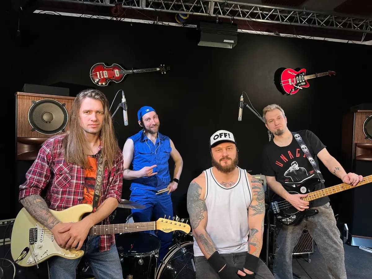 Red Hot Chili Peppers Tribute (Jagger)