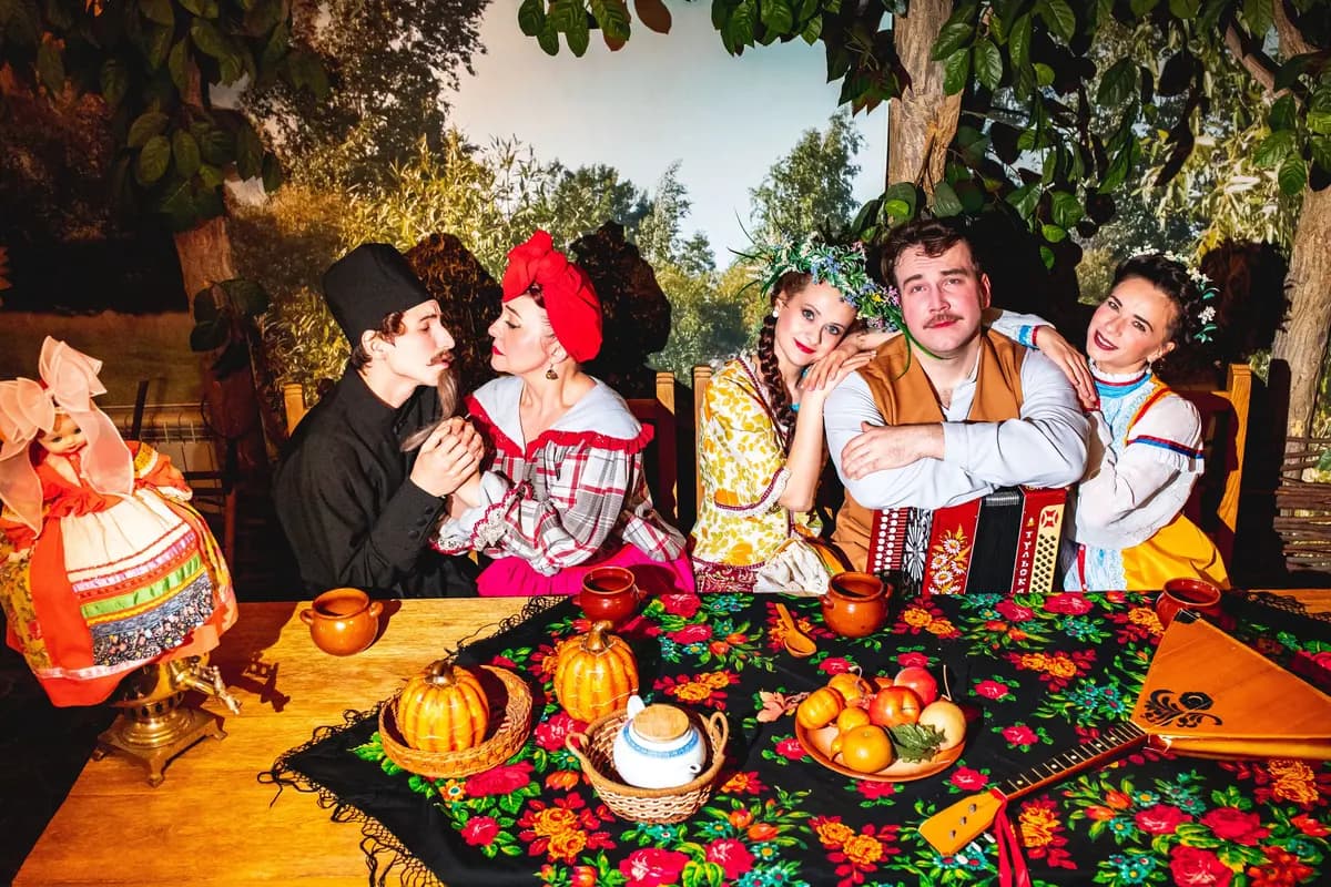 Русский секрет (Дальневосточный художественный музей)