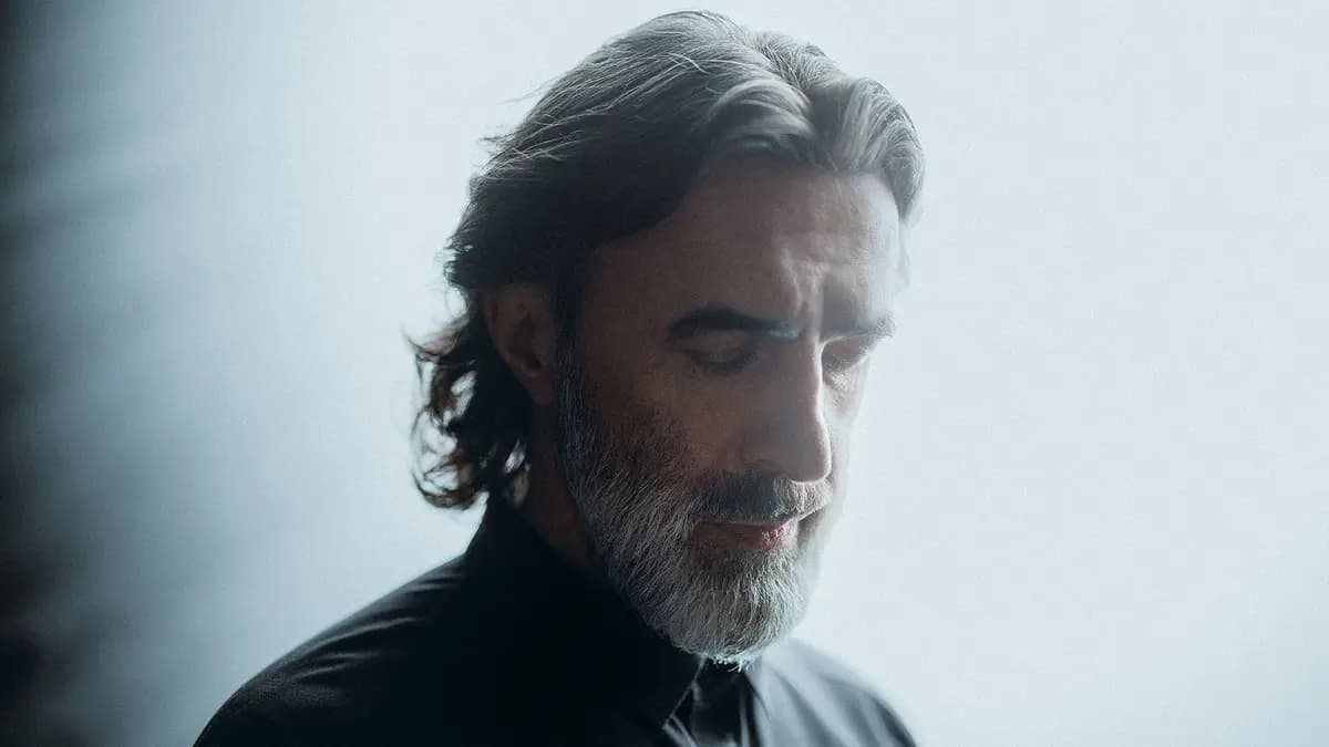 Вячеслав Бутусов (Филармония. Концертный зал)