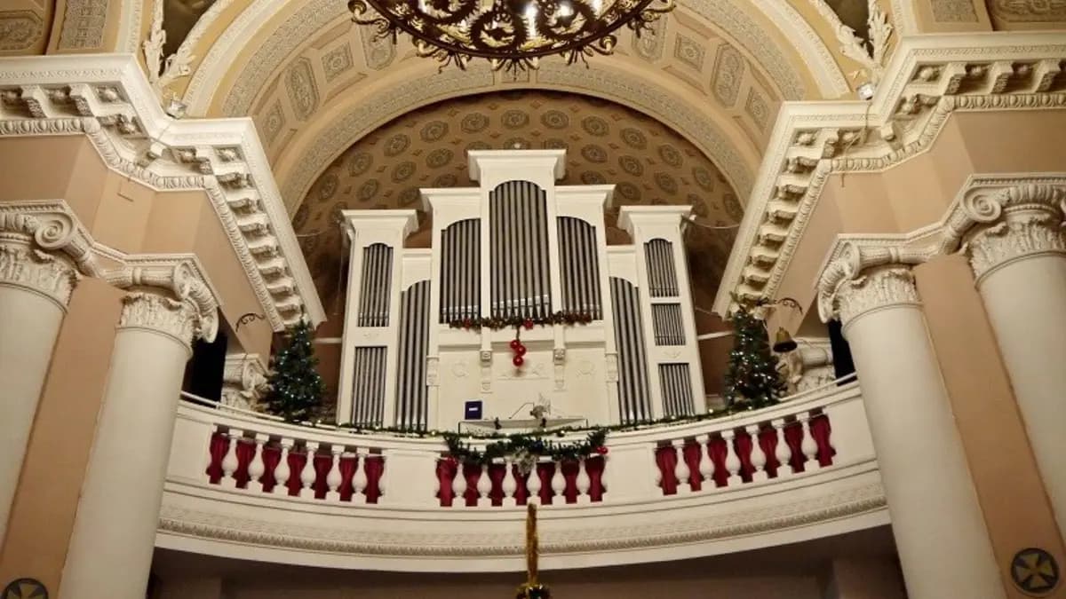 Орган при свечах. Бах в Париже (Храм Святого Станислава)