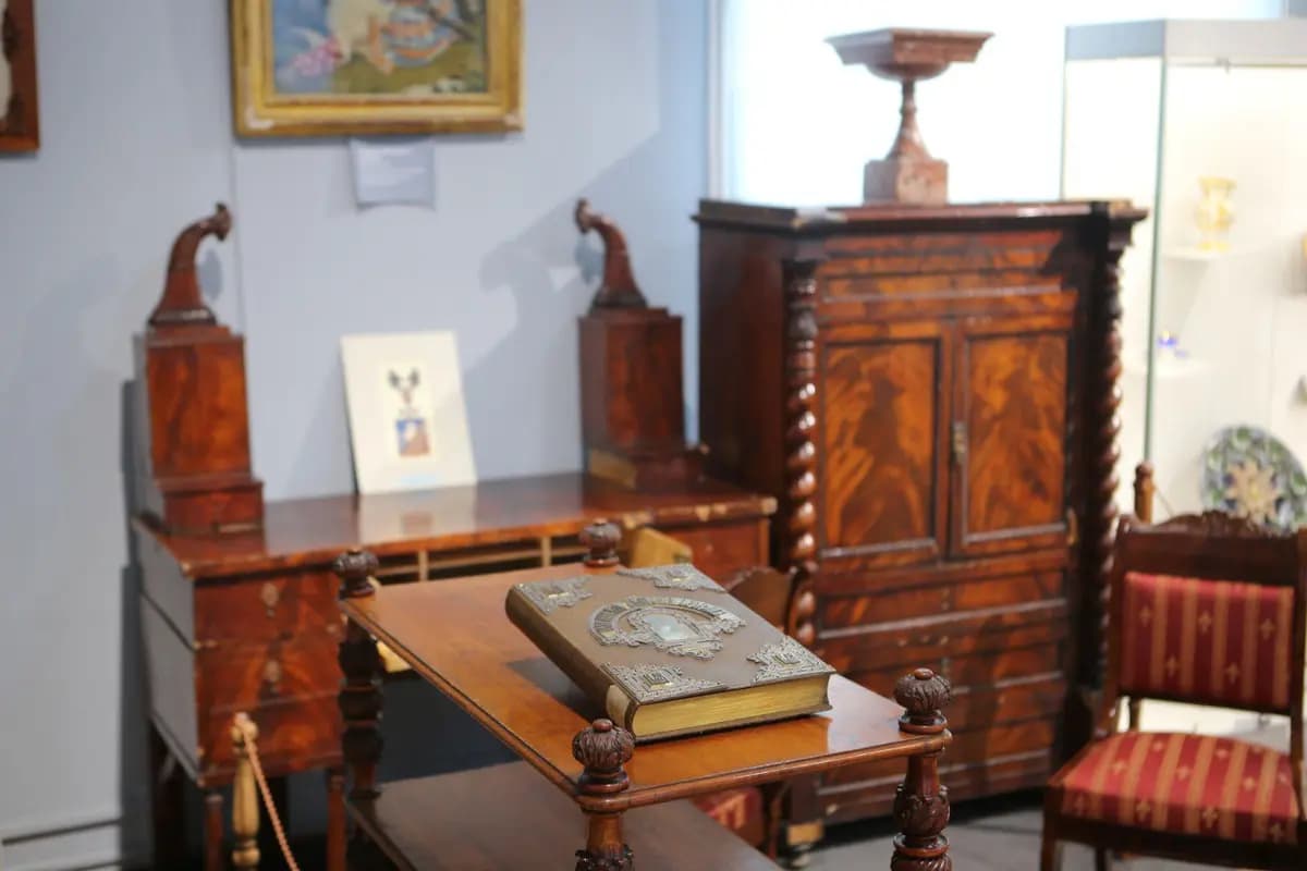 Особый шкаф (Краеведческий музей им. Шатилова)