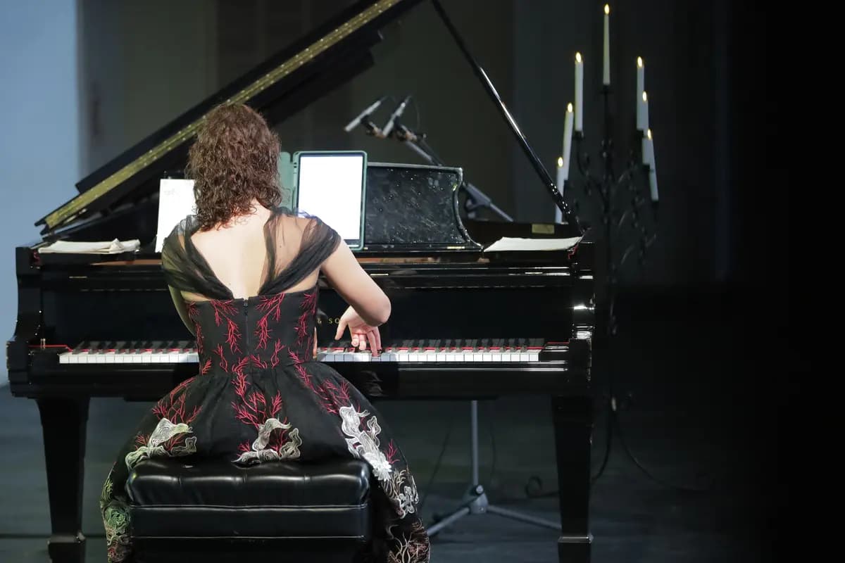 Классик-концерт. Чтоб всей вселенной шла любовь (Филармония)