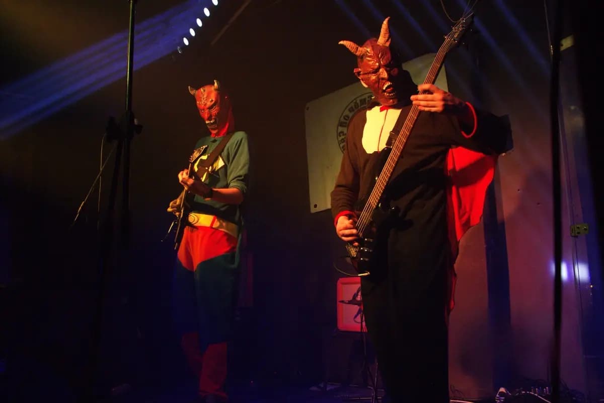 Belorussian & Russian Punx Gig (Смена 2.0)