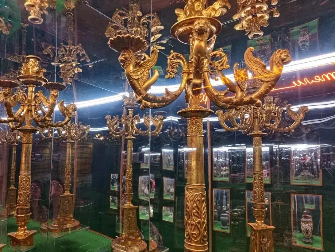 Хранители света (Краеведческий музей им. Шатилова)