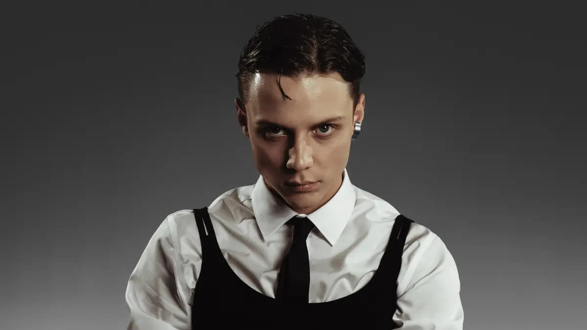 Ваня Дмитриенко (Ледовый дворец «Айсберг»)