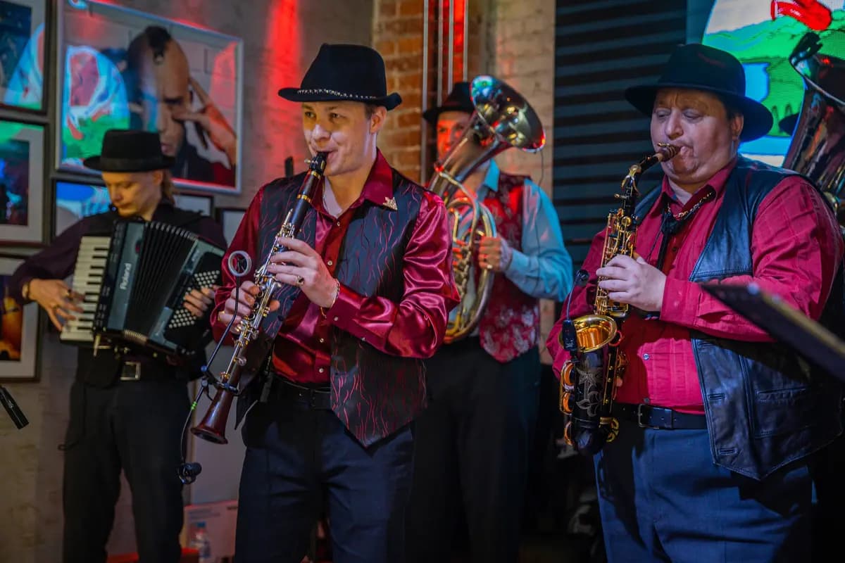 Balkanimans Band (Rhythm & Blues Cafe)