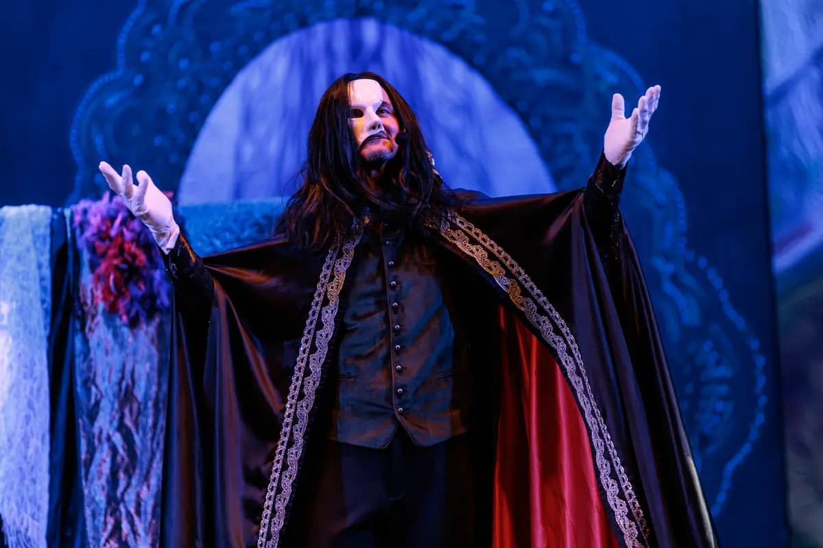 Призрак оперы (Губернский)