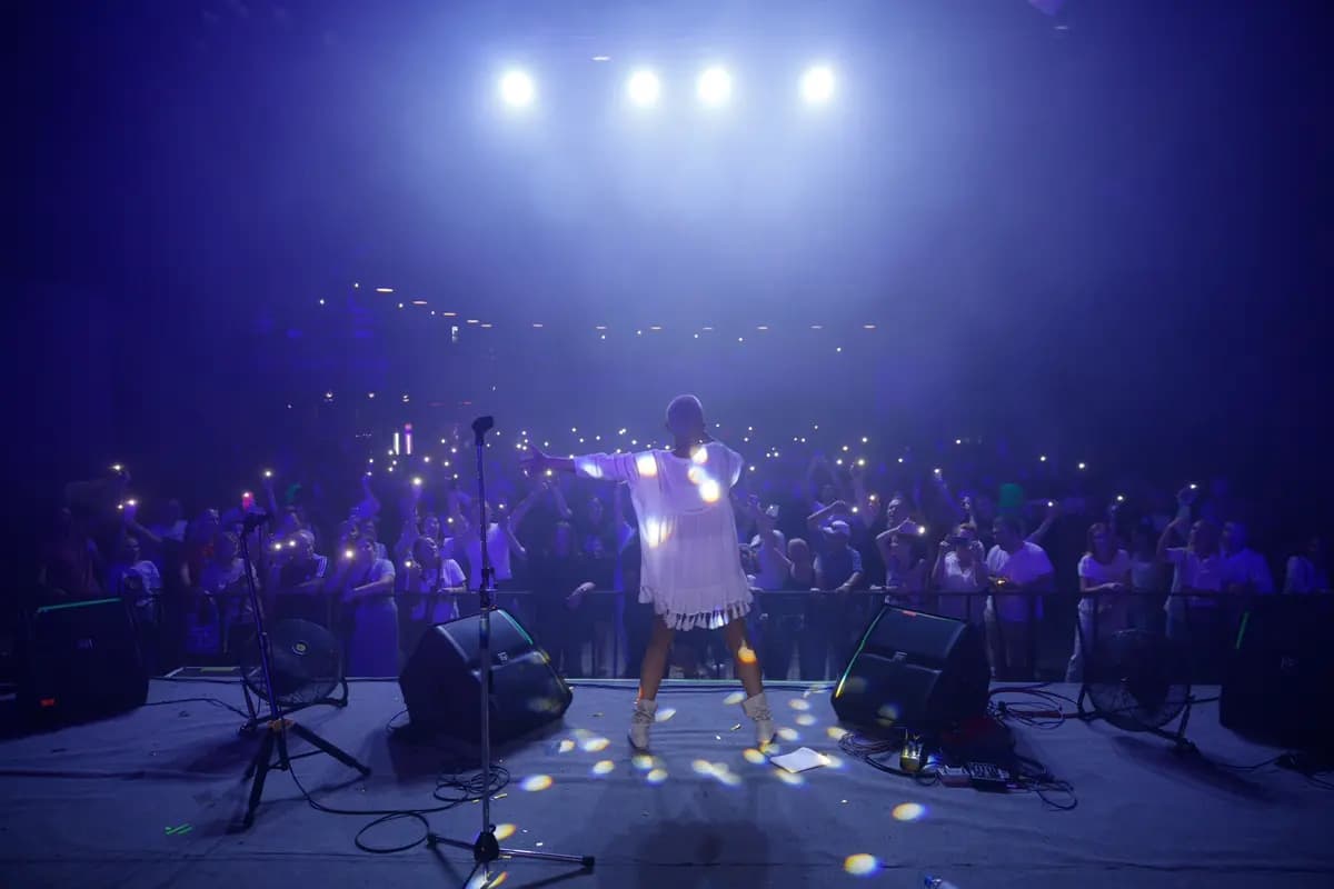 Золотые хиты 90-х и 2000-х (КСК «Невский» (Шлиссельбург))