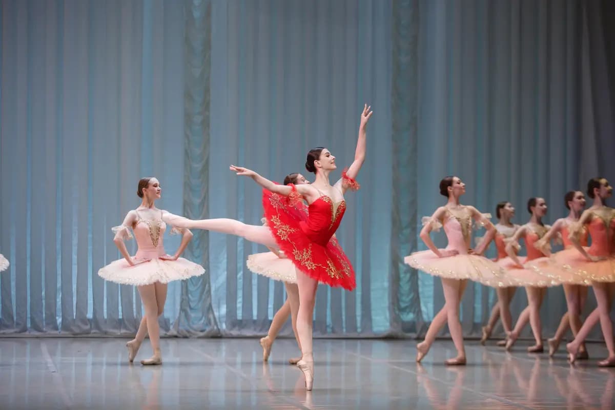 Здесь зажигают звёзды (Театр оперы и балета)