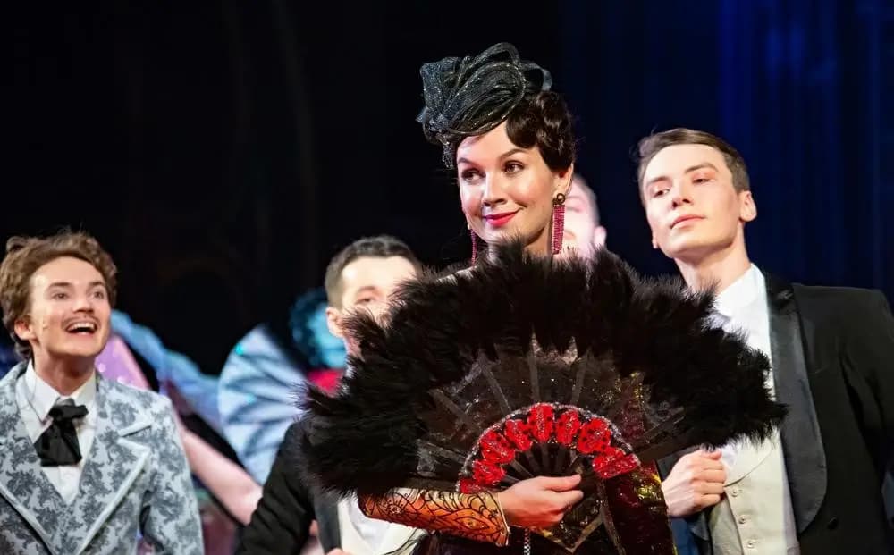 Весёлая вдова (Театр оперы и балета им. Глинки)