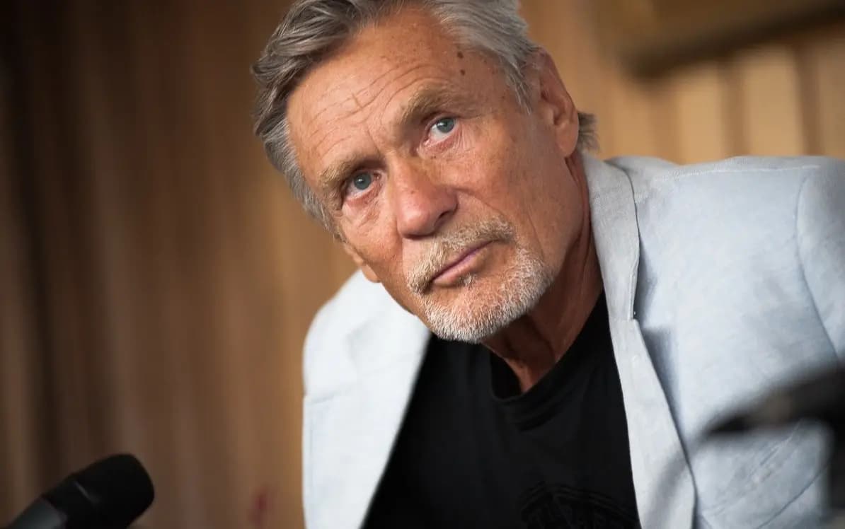 Александр Михайлов (Концертный зал у Финляндского)