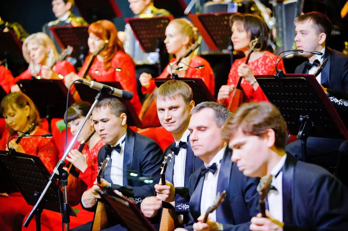 В ритме латино (Уральский центр народного искусства)