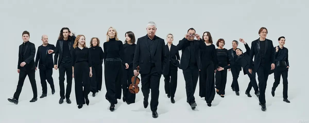 Камерный оркестр «Дивертисмент». PRO особую программу (Филармония им. Шостаковича. Малый зал)